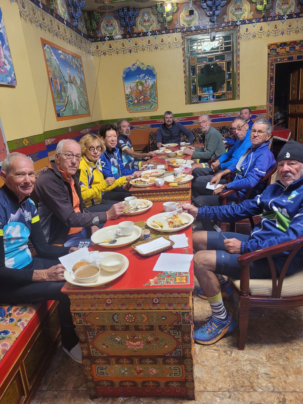 Repas dans une maison de thé tibétaine